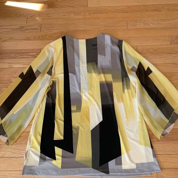 Top - Picture 3 of 3